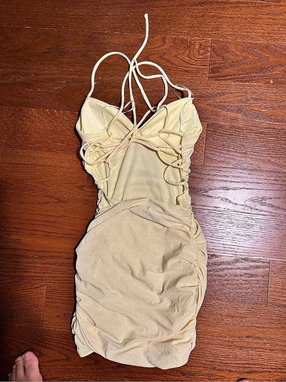 Windsor Glam Plans Glitter homecoming Lace-Up Bodycon Dress Yellow XS